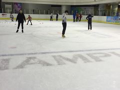 -冠军冰场CHAMPION RINK(百联又一城店)