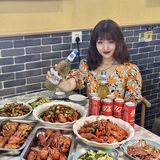 确实是广州前三的小龙虾！！肉比手掌还大个