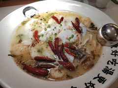 -江渔儿酸菜鱼·拔草餐厅(虎门君乐汇店)