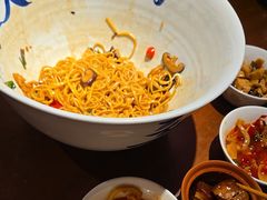 -李犟大爆鳝面·手工蟹黄包(湖滨西湖店)