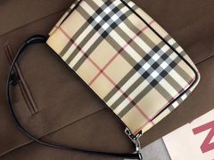 -BURBERRY(天津万象城店)