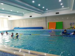 -乐悠游亲子游泳俱乐部