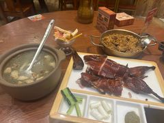 -老滇山寨•云南特色菜•地方菜•民族风情歌舞表演(金碧店)