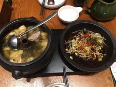 云南经典汽锅鸡-云海肴·汽锅鸡·云南菜(苏州中心店)