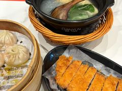 -馋三尺蟹粉小笼(人民广场店)