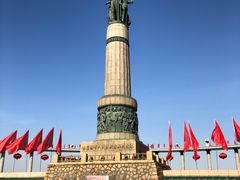 -人民防洪胜利纪念塔