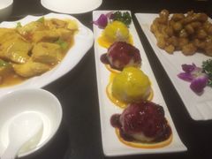 -闫府私房菜·百年鲁菜(恒隆店)