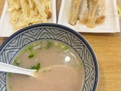 -八百里牛肉汤(盖饭·锅贴·万象城店)