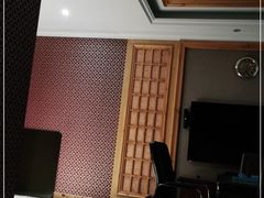 -汉宫汤泉汗蒸洗浴(五四广场店)