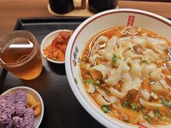 -顺溜·手工刀削面·黑金店(铜锣湾店)