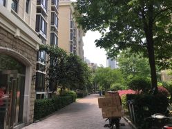 小区-杉惠素颜美妆皮肤管理中心