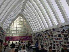 -钟书阁(松江泰晤士小镇店)