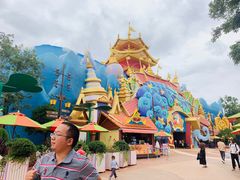 -七彩云南欢乐世界