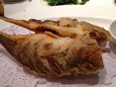 香酥中黄鱼-西湖春天•老字号杭州菜(百汇店)
