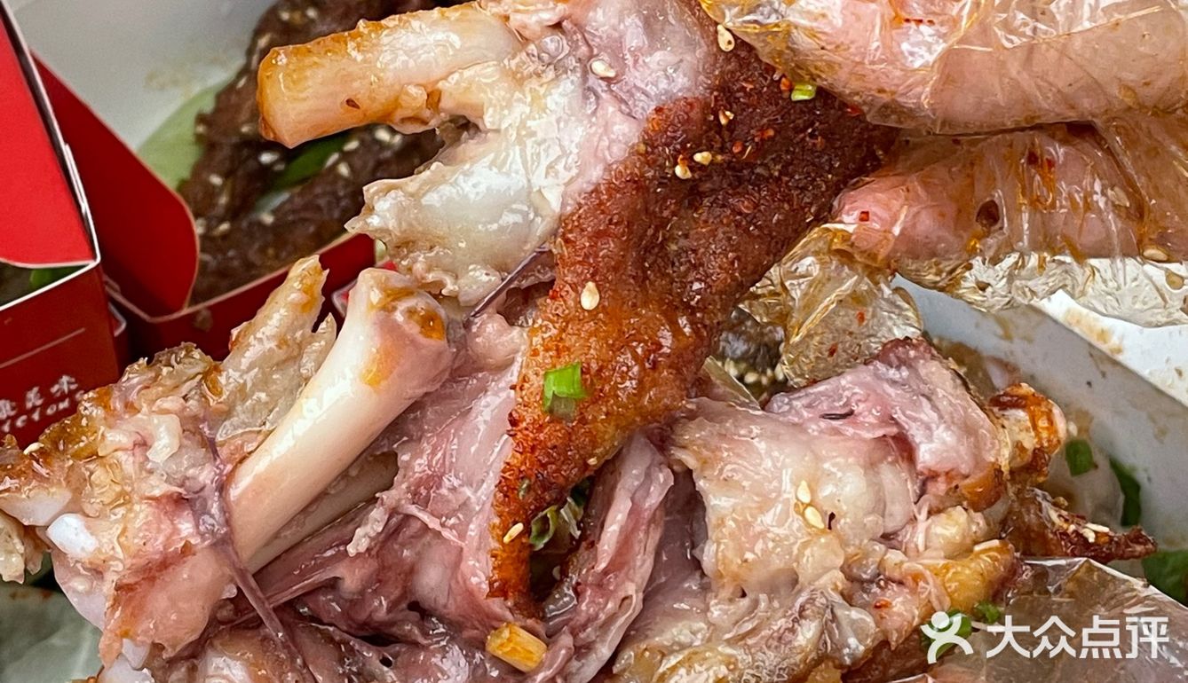 三十多的餐里还有凤爪藕盒真不戳 一整个沦陷…