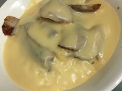 猪颈肉芝士捞公仔面-新记餐厅(香槟大厦店)