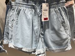 -URBAN REVIVO(七宝领展广场店)