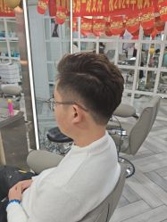 -米娜护肤造型