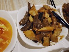 杏鲍菇炒牛肉-光明·博海美食花园(上海瑞金医院12号楼店)