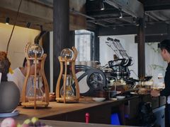 -Metal hands·铁手咖啡