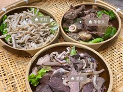 -老街烧烤大排档·地道湖北菜·龙虾馆(汉口火车站店)