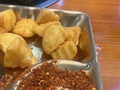 -休记光头香辣蟹干锅(绵竹店)