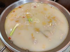 -老来福·非遗酸汤兔(凯旋路店)