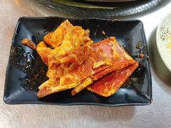 -小辣椒火盆烧烤(温泉南街店)