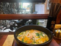 -银米·云南传统过桥米线(双廊黑金冠店)