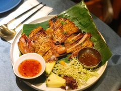 碳烧猪颈肉拼辣鸡-星叶·东南亚料理(宁波万象汇店)