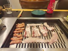 -臻牛烤肉