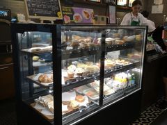 面包甜点陈列柜-星巴克臻选(杭州万象城店)