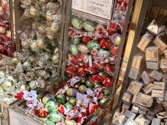 -VENCHI 闻绮(上海佛罗伦萨小镇店)