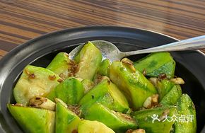 Stir-Fried Sea Shrimp with Loofah