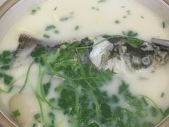 -天乐农家鱼头王(天目湖店)