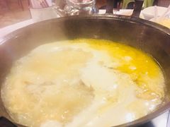 -鲜入围煮花胶鸡海鲜火锅