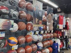 -迪卡侬(西三旗店)
