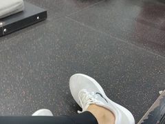 -坚果健身24小时工作室(定西路店)