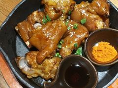 个旧烤猪蹄-云海肴·汽锅鸡·云南菜(高德置地店)