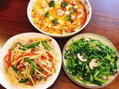 -爱的果实月嫂育婴师(世纪东方店)