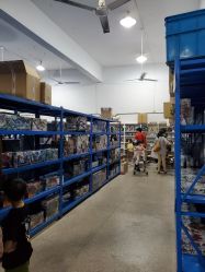 -逝水玩具折扣店
