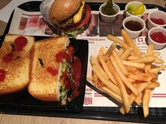 -The Habit Burger Grill 哈比特汉堡(复兴soho店)