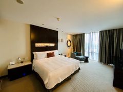 -青岛海尔洲际酒店