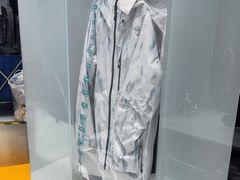 -福奈特洗衣洗鞋(宝华广场店)