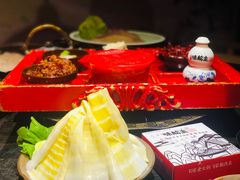 -味舵主重庆火锅(邓尉路店)
