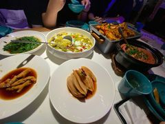 -荷塘秋月·本帮江浙菜(国权路店)