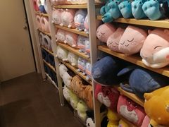 -名创优品(北京新中关购物中心地铁层店)