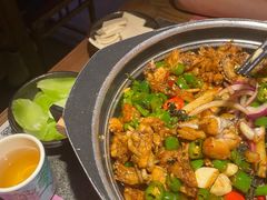 青椒紫苏味-蛙小侠·沸腾砂锅(南山欢乐颂店)
