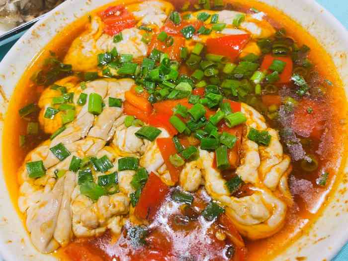 杨浦排名靠前的馆子晚上八点还在排队等位于是莫名对