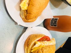 芝士猪扒包-华嫂冰室(尖沙咀店)